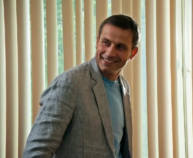 Бездна (2012) 1 сезон 1-14,15,16 серия скачать торрент бесплатно Бездна (2012) сериал 1-14,15,16 серию 1 сезона скачать торрент бесплатно