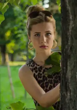 Пластмассовая королева (2016) 1 сезон 1-1,2 серия скачать торрент файл Пластмассовая королева (2016) сериал 1-1,2 серию 1 сезона скачать торрент файл