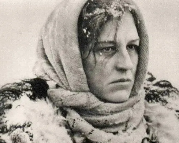 Трясина (1978) 1 сезон 1-1,2 серия скачать торрент файл Трясина (1978) фильм 1-1,2 серию 1 сезона скачать торрент файл