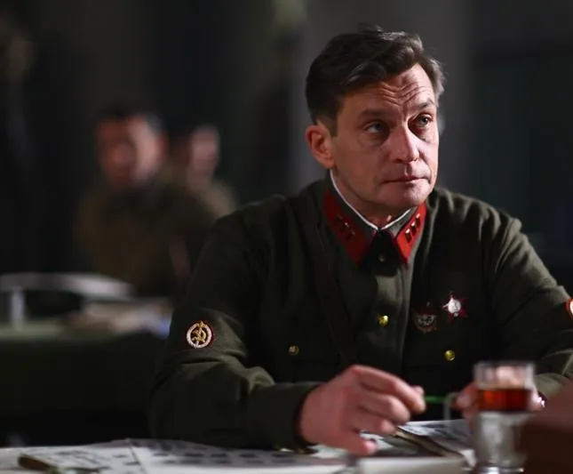 Убить Сталина (2013) 1 сезон 1-6,7,8 серия в хорошем качестве скачать торрент файл Убить Сталина (2013) сериал 1-6,7,8 серию 1 сезона в хорошем качестве скачать торрент файл