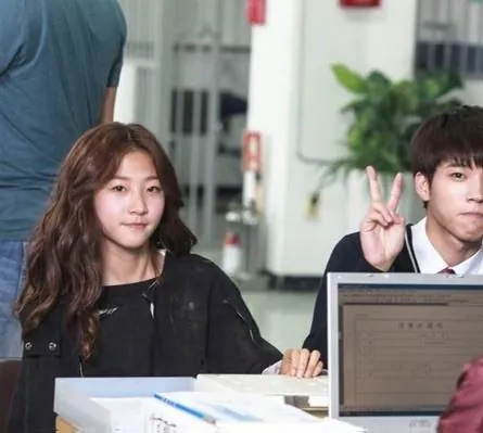 Старшая школа: Пора любить (2014) 1 сезон 1-18,19,20 серия скачать торрент бесплатно Старшая школа: Пора любить (2014) сериал 1-18,19,20 серию 1 сезона скачать торрент бесплатно