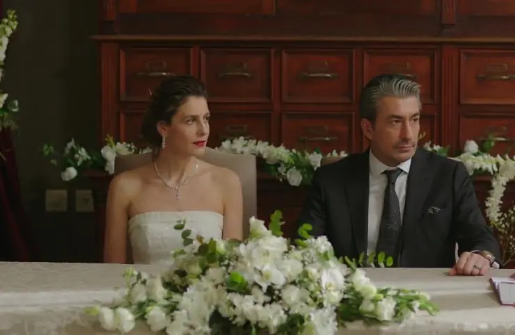 Вдребезги (2014) 1-3 сезон 1-24,25,26 серия скачать торрент файл Вдребезги (2014) сериал 1-24,25,26 серию 1-3 сезона скачать торрент файл