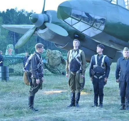 Баллада о бомбере (2011) 1 сезон 1-6,7,8 серия в хорошем качестве скачать торрент файл Баллада о бомбере (2011) сериал 1-6,7,8 серию 1 сезона в хорошем качестве скачать торрент файл