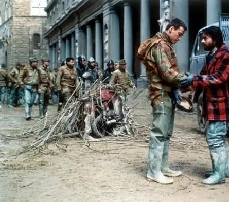 Лучшие из молодых (2003) скачать торрент бесплатно Лучшие из молодых (2003) фильм скачать торрент бесплатно