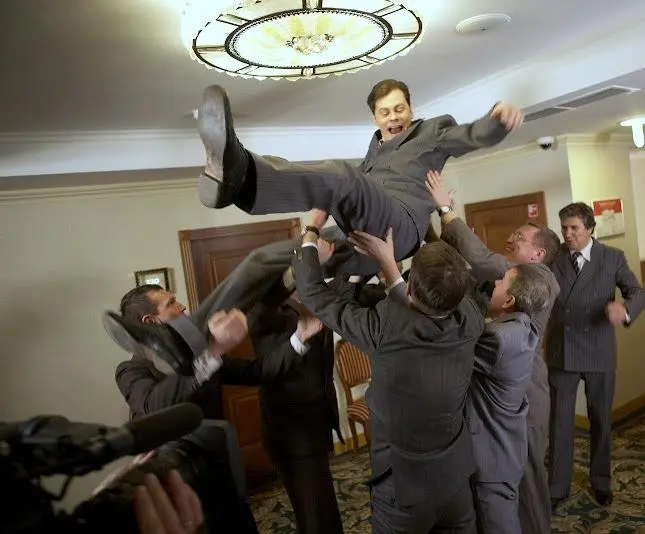 Хоккейные игры (2012) 1 сезон 1-1,2,3,4 серия скачать торрент файл Хоккейные игры (2012) сериал 1-1,2,3,4 серию 1 сезона скачать торрент файл