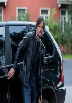 Третий должен уйти (2018) 1 сезон 1-1,2 серия в хорошем качестве скачать торрент файл Третий должен уйти (2018) сериал 1-1,2 серию 1 сезона в хорошем качестве скачать торрент файл