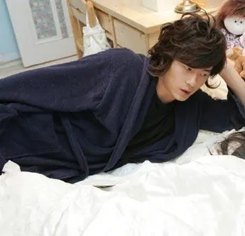 Всё началось с поцелуя (2005) скачать торрент файл Всё началось с поцелуя (2005) сериал скачать торрент файл