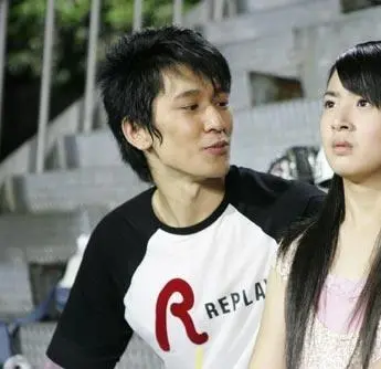 Всё началось с поцелуя (2005) скачать торрент бесплатно Всё началось с поцелуя (2005) сериал скачать торрент бесплатно