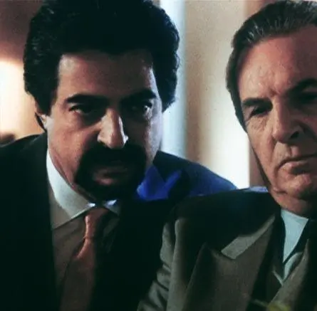 Последний дон (1997) 1 сезон 1-1,2,3 серия в хорошем качестве скачать торрент файл Последний дон (1997) сериал 1-1,2,3 серию 1 сезона в хорошем качестве скачать торрент файл