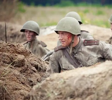 Три дня лейтенанта Кравцова (2011) 1 сезон 1-1,2 серия скачать торрент бесплатно Три дня лейтенанта Кравцова (2011) сериал 1-1,2 серию 1 сезона скачать торрент бесплатно