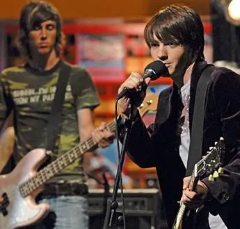 Дрейк и Джош (2004) 1-4 сезон 1-18,19,20 серия скачать торрент бесплатно Дрейк и Джош (2004) сериал 1-18,19,20 серию 1-4 сезона скачать торрент бесплатно