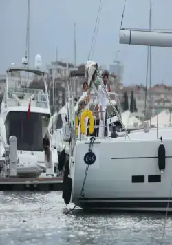 Отважный и красавица (2016) 1 сезон 1-30,31,32 серия скачать торрент файл Отважный и красавица (2016) сериал 1-30,31,32 серию 1 сезона скачать торрент файл