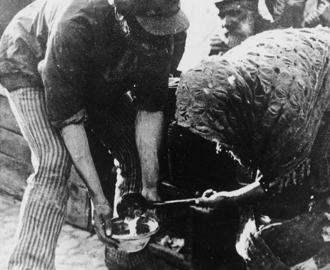 Стачка (1924) скачать торрент бесплатно Стачка (1924) фильм скачать торрент бесплатно