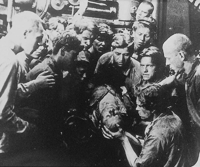 Стачка (1924) в хорошем качестве скачать торрент файл Стачка (1924) фильм в хорошем качестве скачать торрент файл