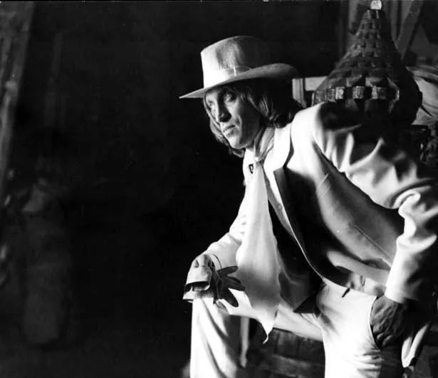 Господин оформитель (1988) скачать торрент бесплатно Господин оформитель (1988) фильм скачать торрент бесплатно