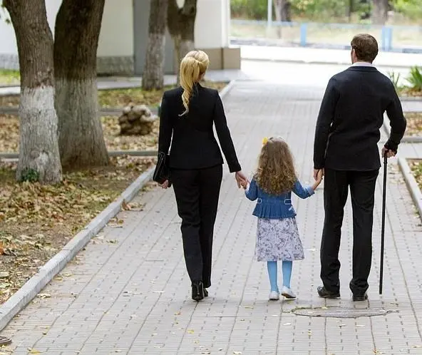 Модель счастливой жизни (2014) 1 сезон 1-1,2 серия скачать торрент файл Модель счастливой жизни (2014) фильм 1-1,2 серию 1 сезона скачать торрент файл