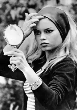 Презрение (1963) скачать торрент файл Презрение (1963) фильм скачать торрент файл