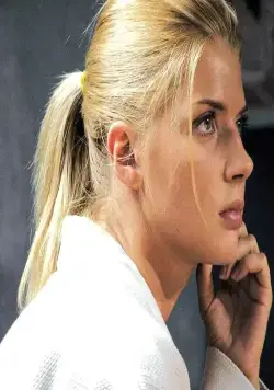 Влюблен и безоружен (2010) скачать торрент бесплатно Влюблен и безоружен (2010) фильм скачать торрент бесплатно