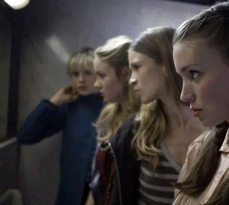 Таннер Холл (2009) скачать торрент бесплатно Таннер Холл (2009) фильм скачать торрент бесплатно