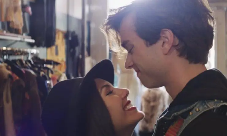 Те, кого нельзя целовать (2015) скачать торрент бесплатно Те, кого нельзя целовать (2015) фильм скачать торрент бесплатно