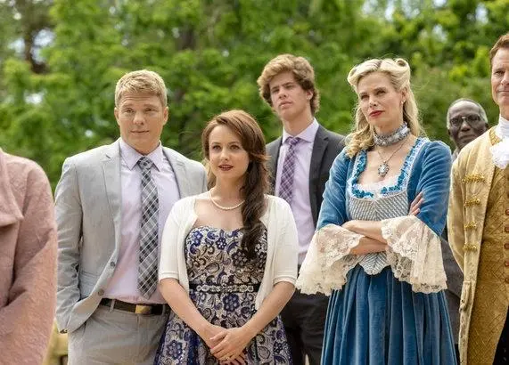 Ешь, пей и умри: Детективная загадка для гурманов (2017) скачать торрент бесплатно Ешь, пей и умри: Детективная загадка для гурманов (2017) фильм скачать торрент бесплатно