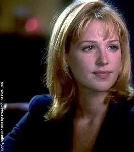 Мертвец в колледже (1998) скачать торрент бесплатно Мертвец в колледже (1998) фильм скачать торрент бесплатно