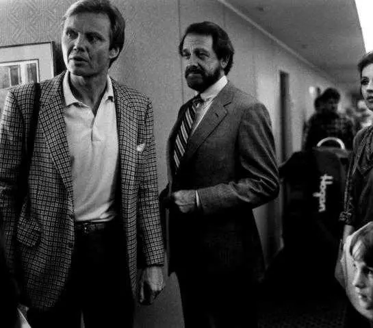 Стол для пятерых (1983) в хорошем качестве скачать торрент файл Стол для пятерых (1983) фильм в хорошем качестве скачать торрент файл