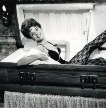 Незабвенная (1965) скачать торрент файл Незабвенная (1965) фильм скачать торрент файл