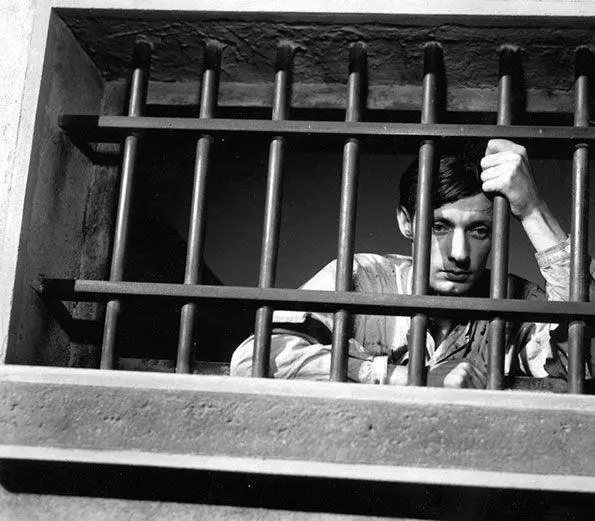 Приговоренный к смерти бежал, или Дух веет, где хочет (1956) скачать торрент бесплатно Приговоренный к смерти бежал, или Дух веет, где хочет (1956) фильм скачать торрент бесплатно