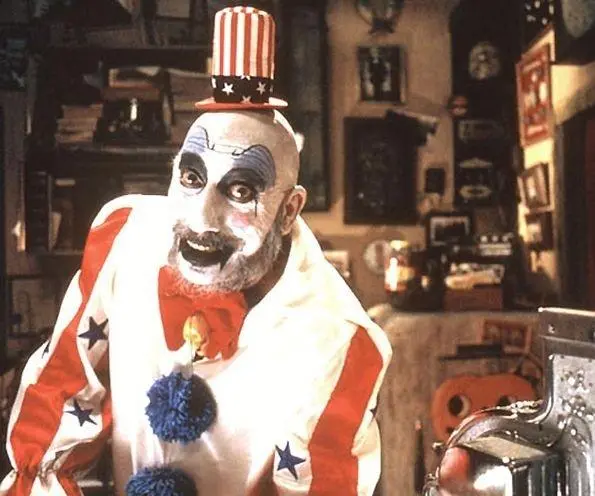 Дом 1000 трупов (2003) в хорошем качестве скачать торрент файл Дом 1000 трупов (2003) фильм в хорошем качестве скачать торрент файл