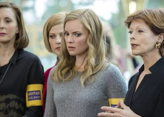 Гордость и предубеждение и собаки (2016) скачать торрент бесплатно Гордость и предубеждение и собаки (2016) фильм скачать торрент бесплатно