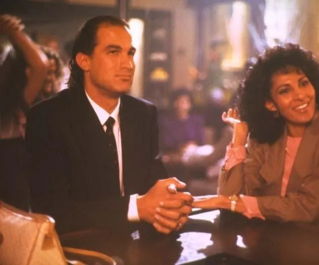 Над законом (1988) в хорошем качестве скачать торрент файл Над законом (1988) фильм в хорошем качестве скачать торрент файл