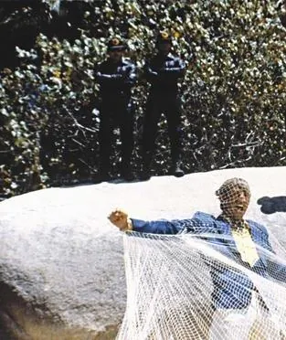 Великолепный (1973) скачать торрент бесплатно Великолепный (1973) фильм скачать торрент бесплатно