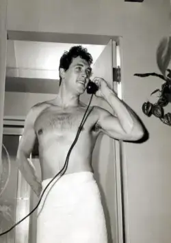 Телефон пополам (1959) скачать торрент бесплатно Телефон пополам (1959) фильм скачать торрент бесплатно