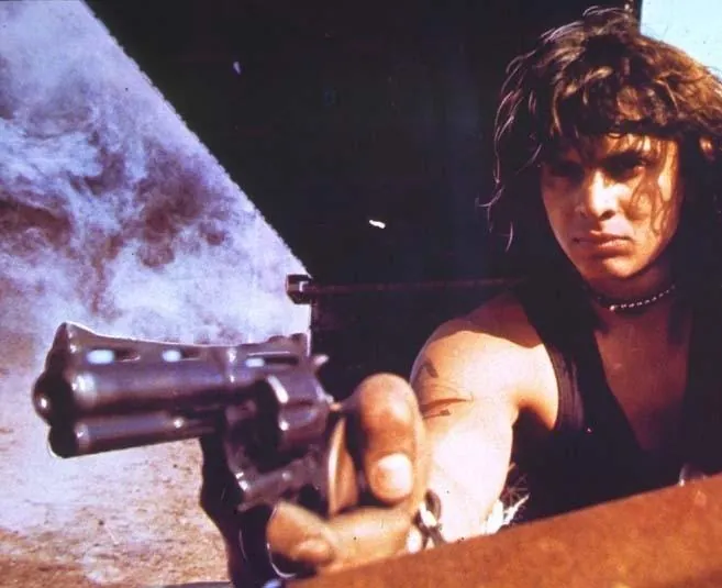 Побег из Бронкса (1983) скачать торрент файл Побег из Бронкса (1983) фильм скачать торрент файл