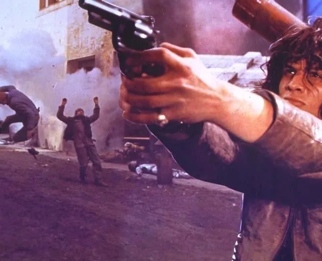 Побег из Бронкса (1983) скачать торрент бесплатно Побег из Бронкса (1983) фильм скачать торрент бесплатно