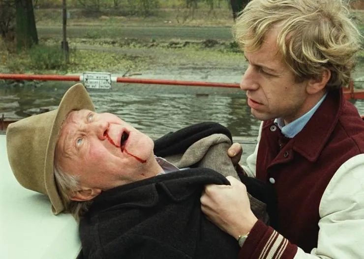 Ложное движение (1975) скачать торрент файл Ложное движение (1975) фильм скачать торрент файл