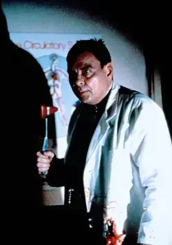 Хихикающий доктор (1992) скачать торрент бесплатно Хихикающий доктор (1992) фильм скачать торрент бесплатно