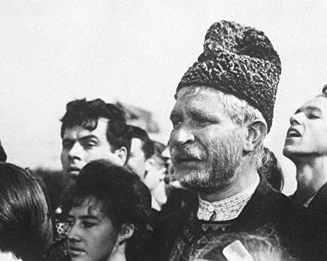 Последний месяц осени (1965) скачать торрент бесплатно Последний месяц осени (1965) фильм скачать торрент бесплатно