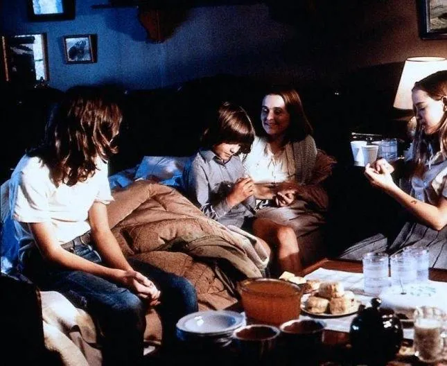 Цементный сад (1992) скачать торрент бесплатно Цементный сад (1992) фильм скачать торрент бесплатно