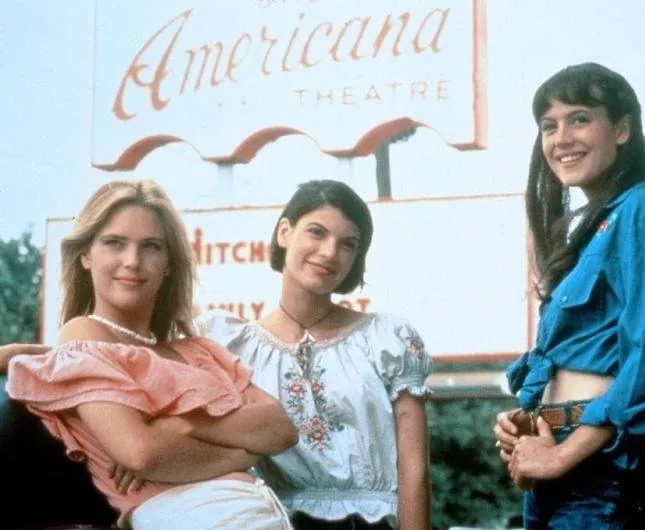 Под кайфом и в смятении (1993) скачать торрент бесплатно Под кайфом и в смятении (1993) фильм скачать торрент бесплатно