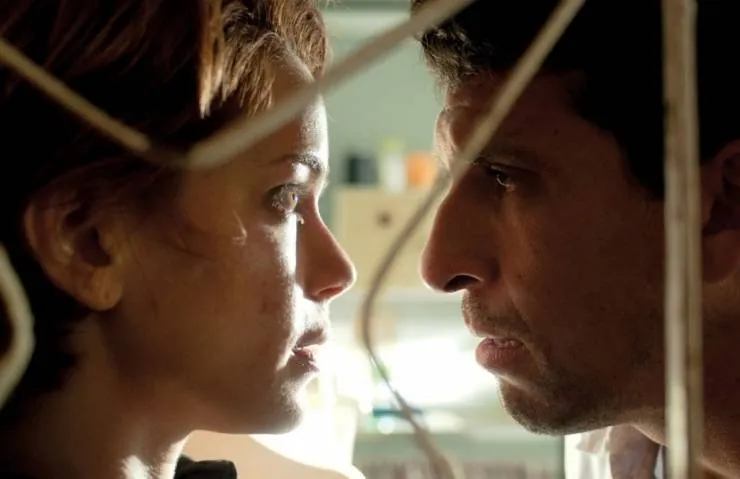 Волк у двери (2013) скачать торрент файл Волк у двери (2013) фильм скачать торрент файл