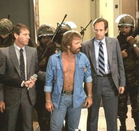 Вторжение в США (1985) скачать торрент бесплатно Вторжение в США (1985) фильм скачать торрент бесплатно