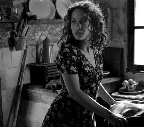 Художник и натурщица (2012) скачать торрент бесплатно Художник и натурщица (2012) фильм скачать торрент бесплатно