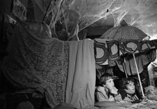 В доме из паутины (2015) скачать торрент файл В доме из паутины (2015) фильм скачать торрент файл