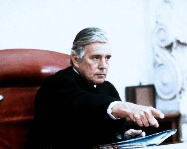 Правосудие для всех (1979) скачать торрент бесплатно Правосудие для всех (1979) фильм скачать торрент бесплатно