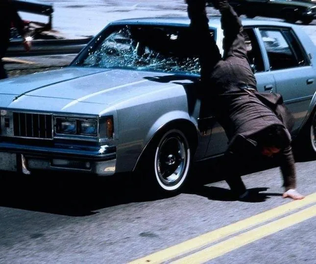 Команда Шарки (1981) скачать торрент файл Команда Шарки (1981) фильм скачать торрент файл