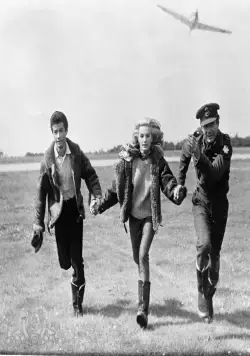 Эскадрилья 633 (1963) скачать торрент файл Эскадрилья 633 (1963) фильм скачать торрент файл