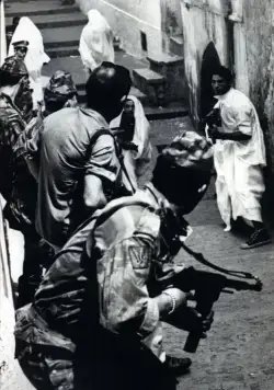 Битва за Алжир (1966) скачать торрент файл Битва за Алжир (1966) фильм скачать торрент файл