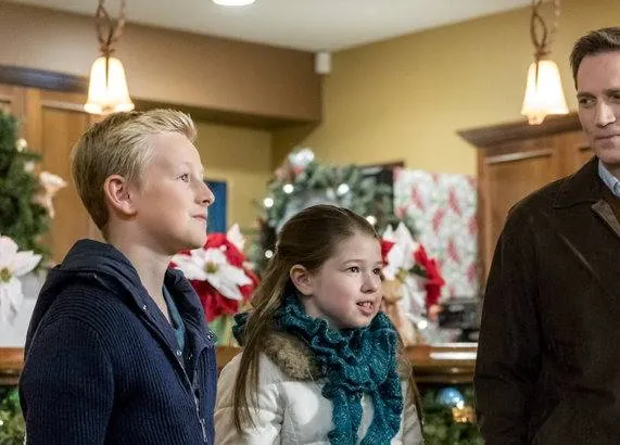 В поисках Санта-Клауса (2016) скачать торрент файл В поисках Санта-Клауса (2016) фильм скачать торрент файл